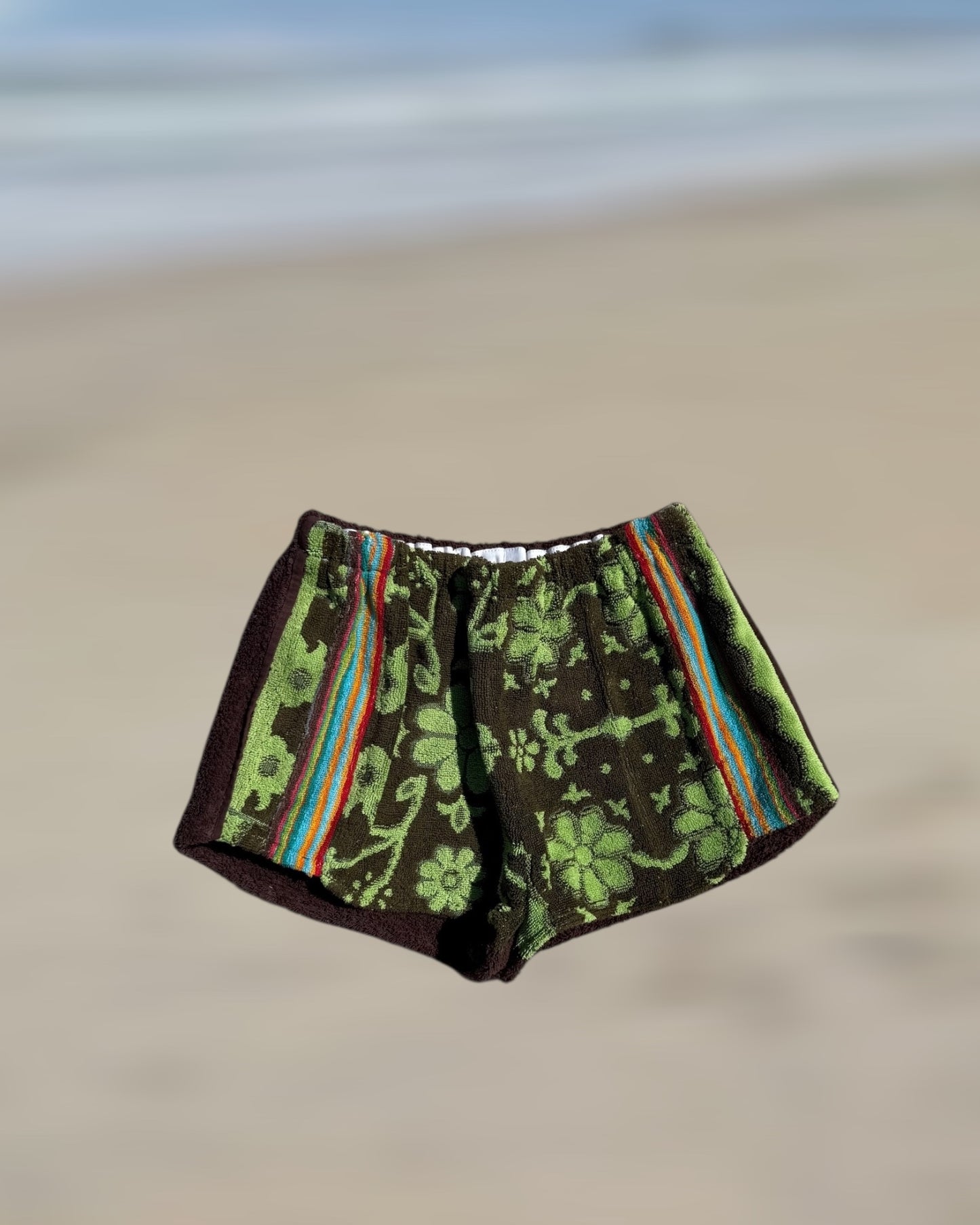 Vntg shorts- lime