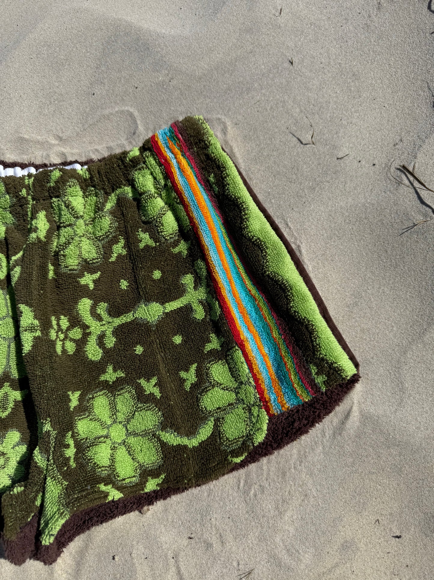 Vntg shorts- lime