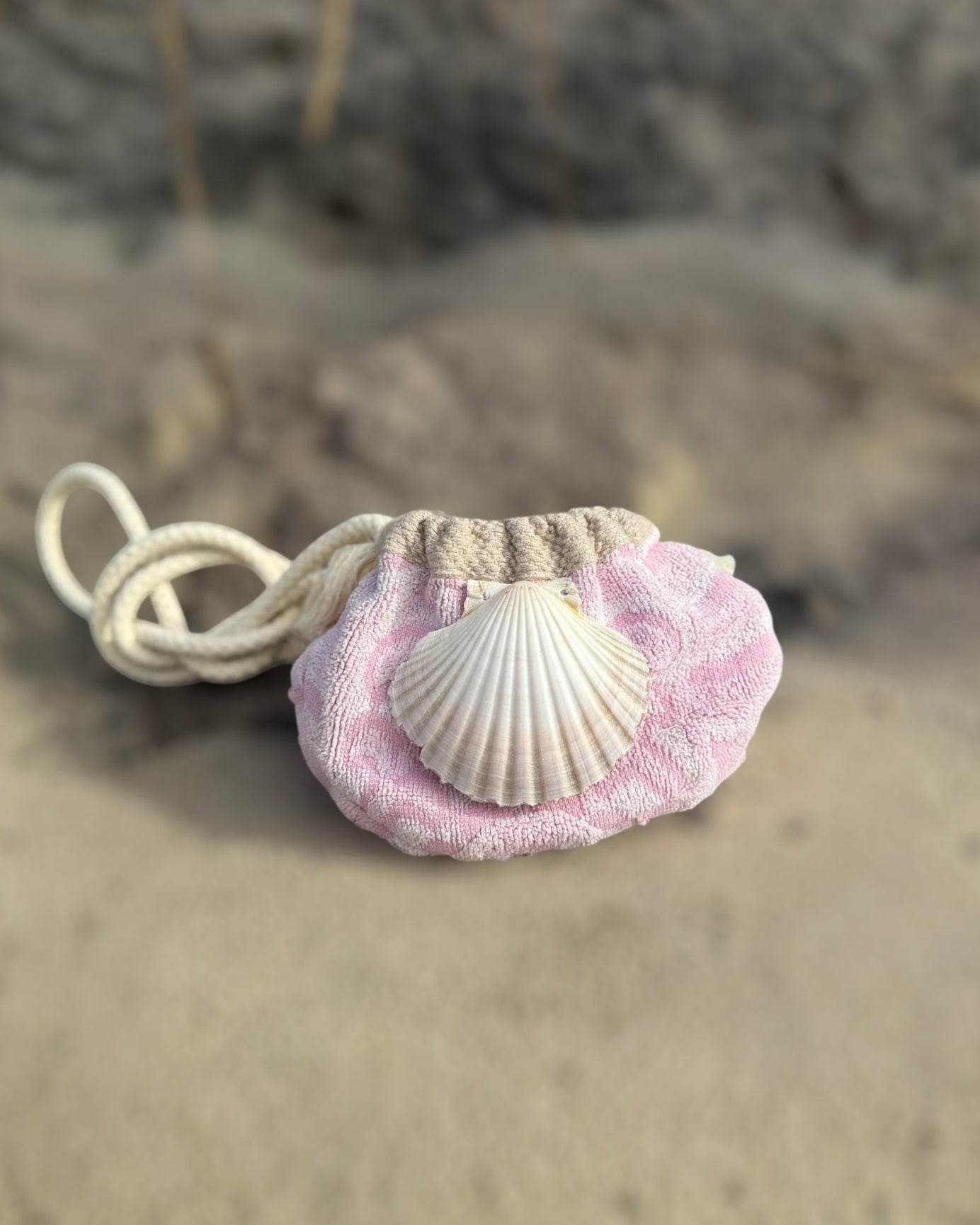 Shelly Bag rose
