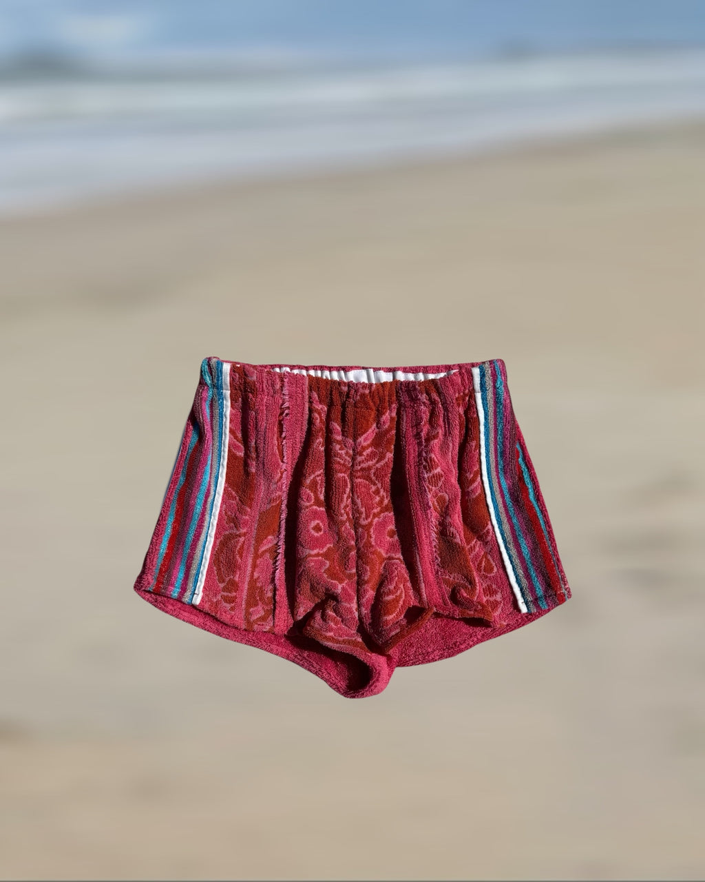 vntg short red