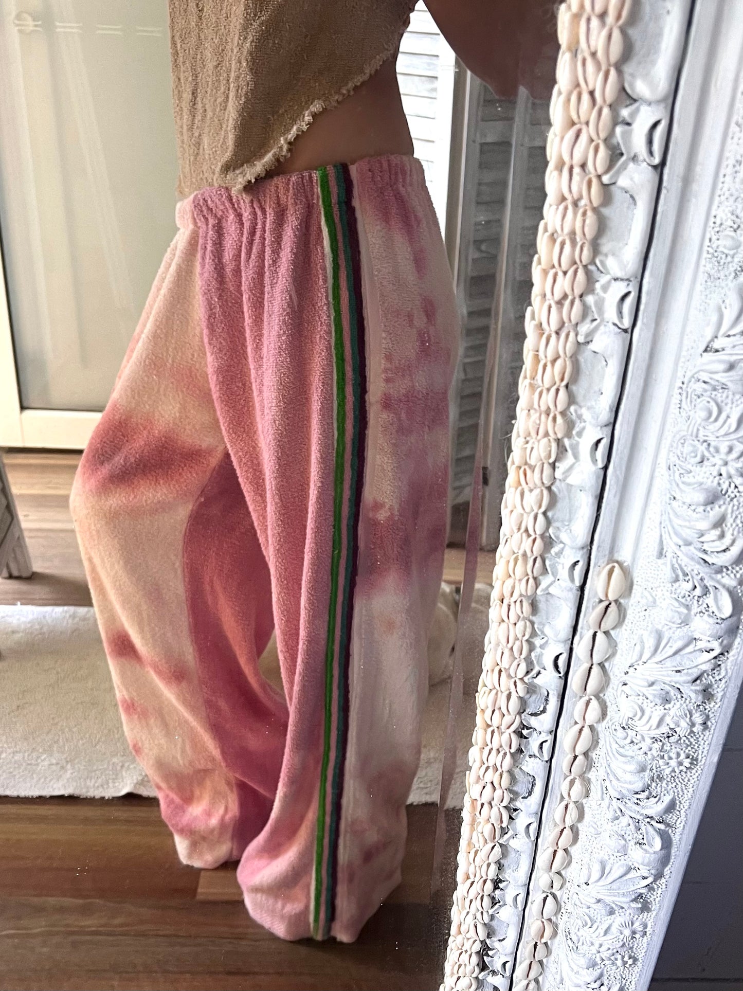 Shelly pink