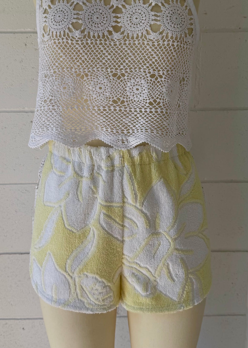 Shorts Lemon Crochet lace
