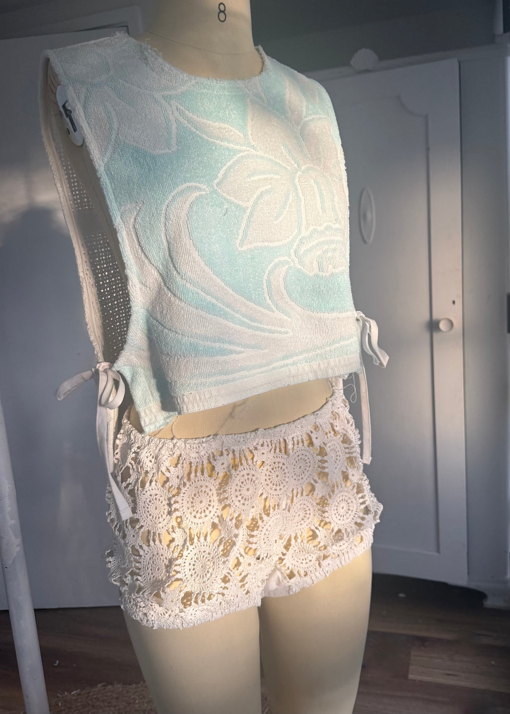 Side-Tie top
