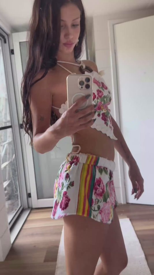 Vntg Reworked shorts- rosie posie